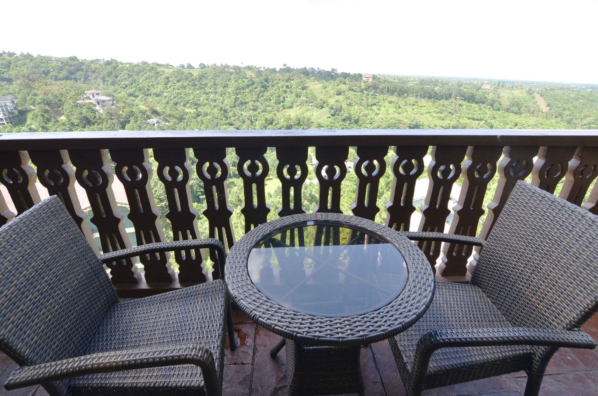 Crosswinds Resort Suites Tagaytay City Exterior foto