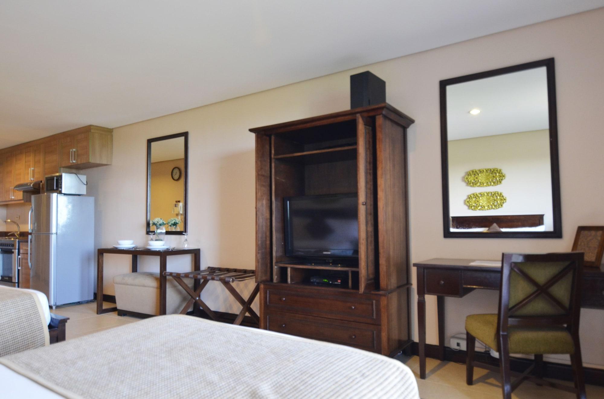 Crosswinds Resort Suites Tagaytay City Exterior foto