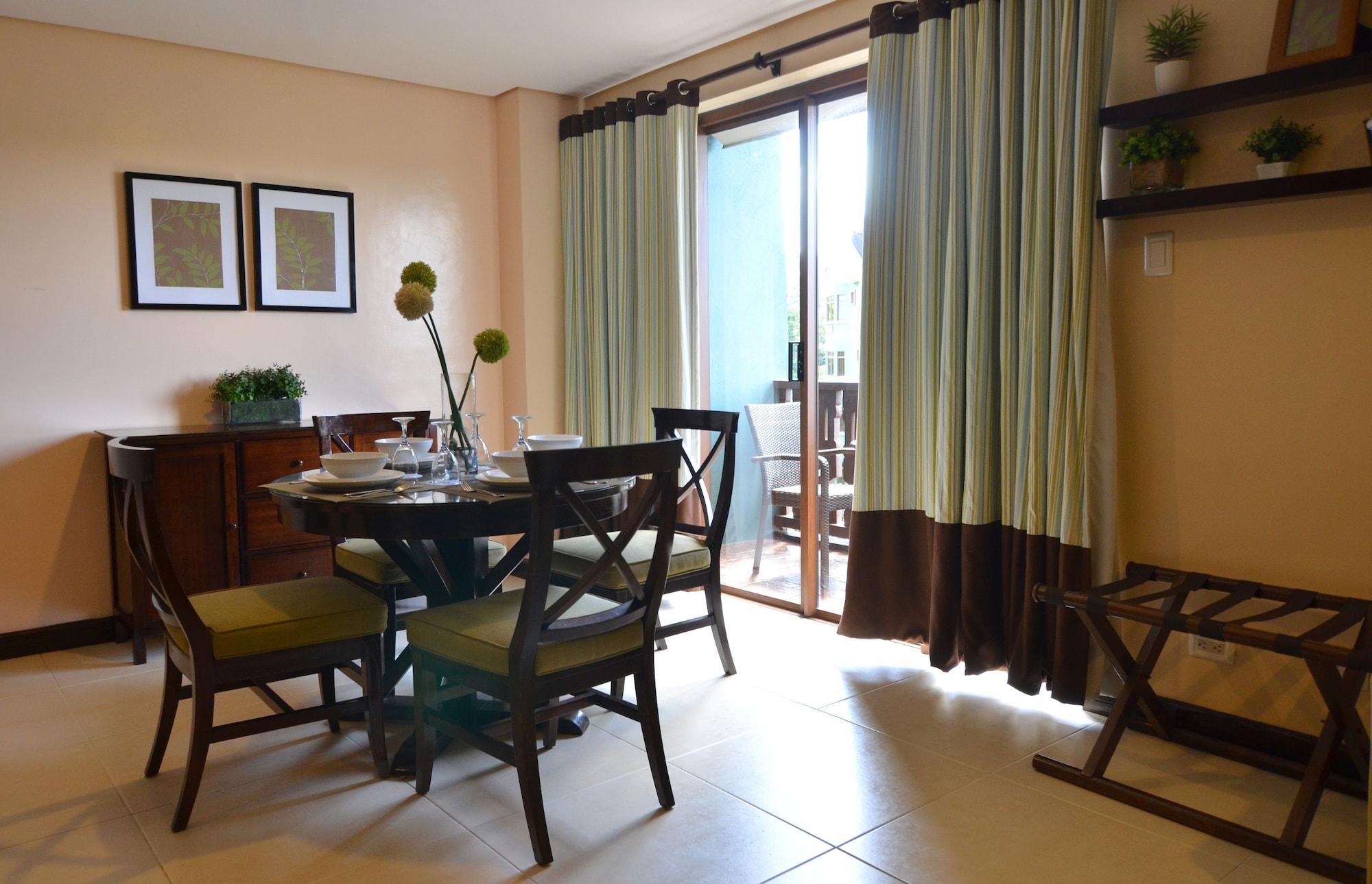 Crosswinds Resort Suites Tagaytay City Exterior foto