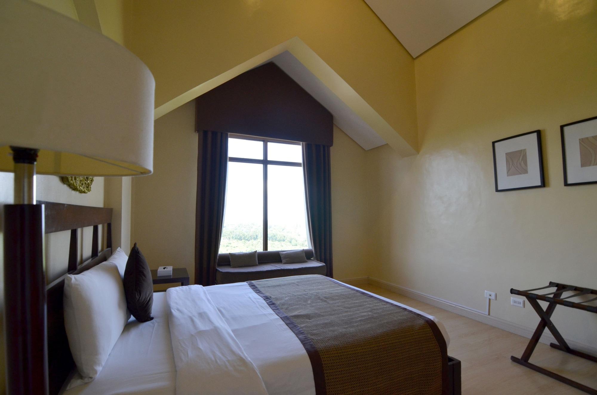 Crosswinds Resort Suites Tagaytay City Exterior foto